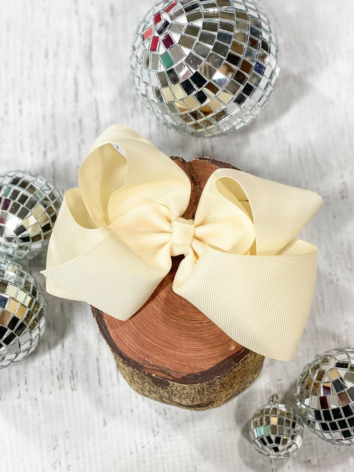 Classic Grosgrain Hair Bow - French Clip - 4.5"