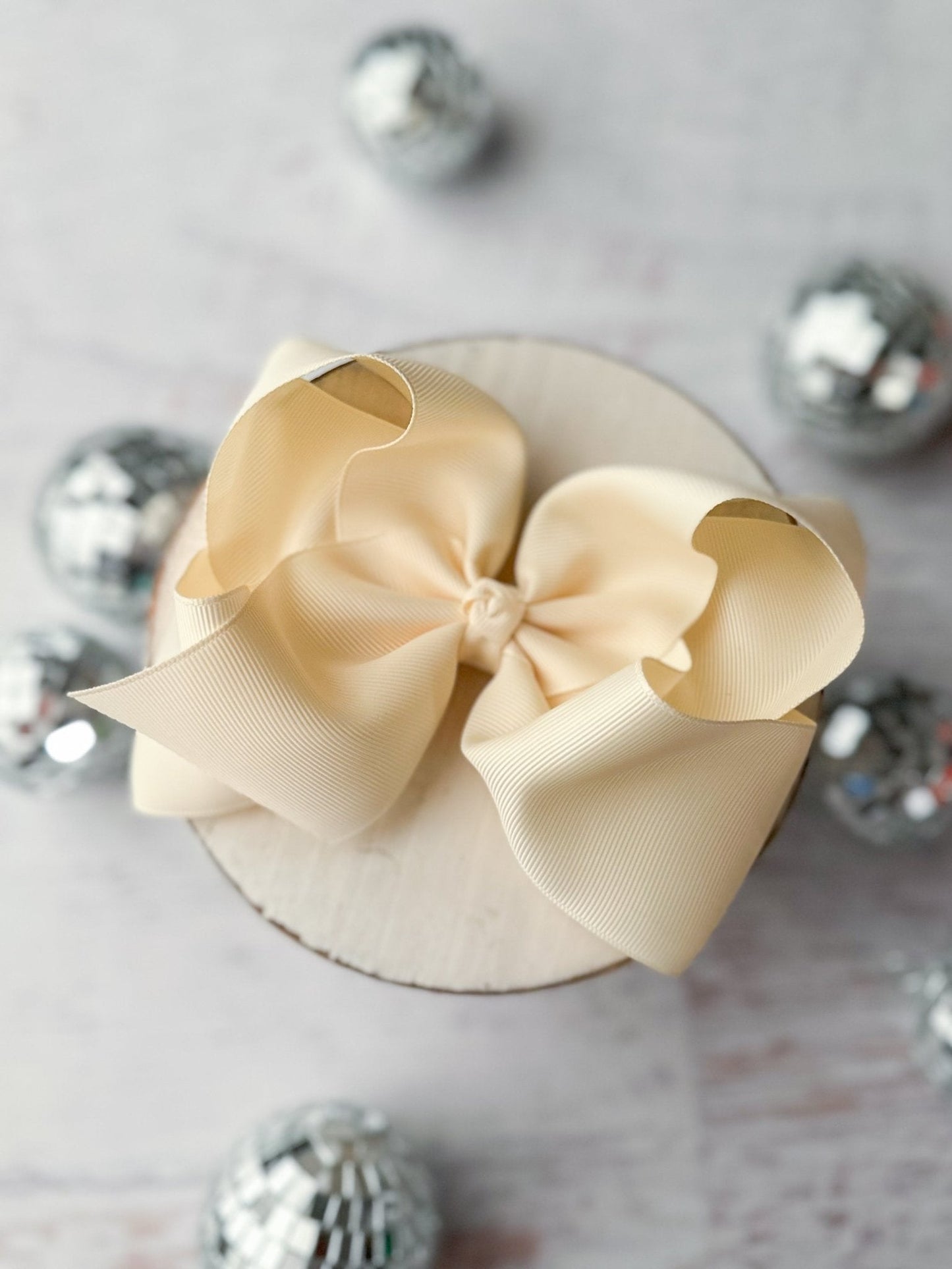 5.5" Oversize Grosgrain Hair Bow | Alligator Clip