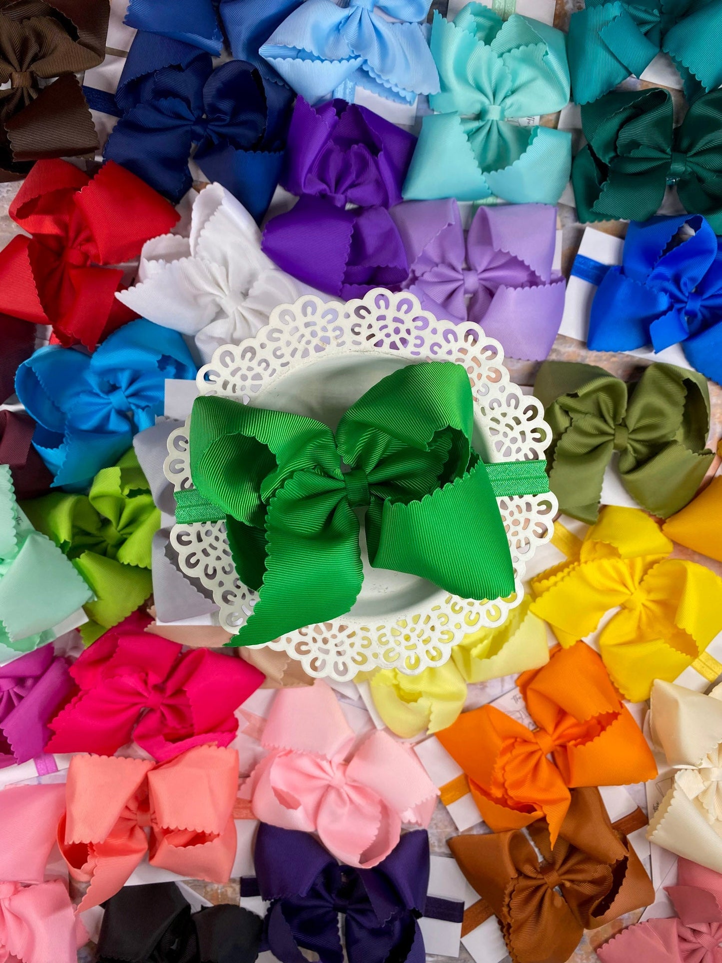 Oversize Scalloped Bow - Headband - 5.5"
