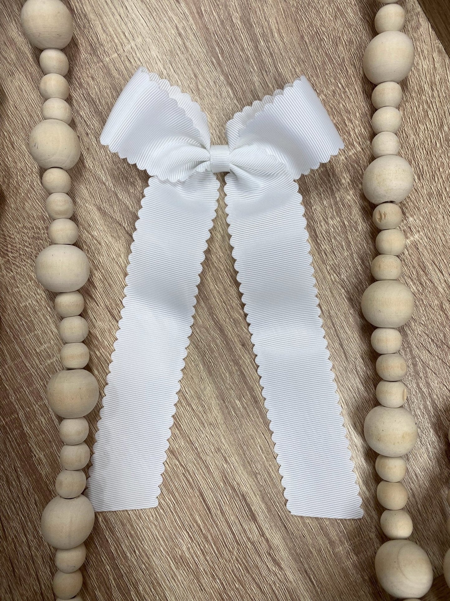 Scalloped Long Tail Bow with Alligator Clip